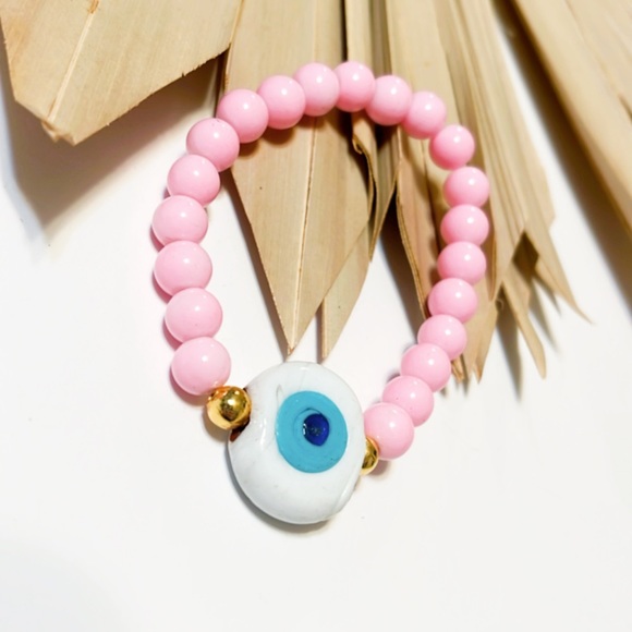 Pink beaded evil eye bracelet - Picture 4 of 4